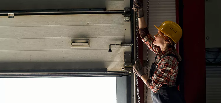 Addressing Common Garage Door Stoppage Issues in Vernon Hills, IL
